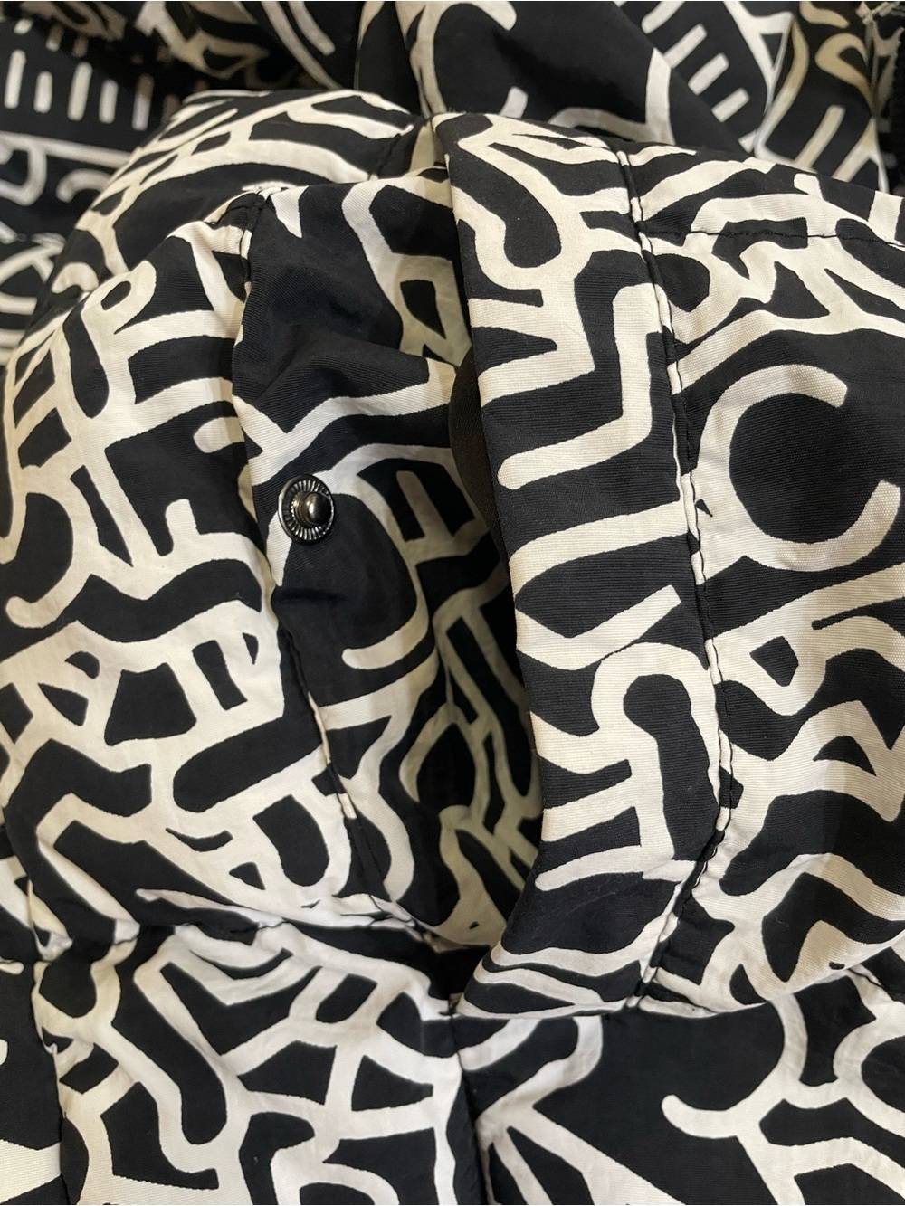 Keith Haring x Shoe Palace Puffer Jacket Size XL EUC - Picture 10 of 12